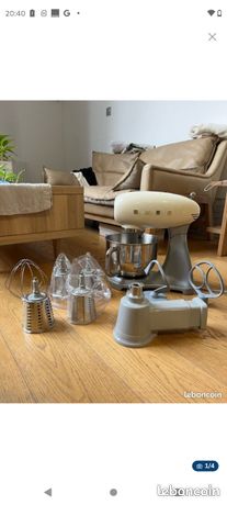 Robot smeg + accessoires négociable