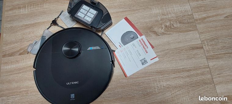 Robot aspirateur-laveur