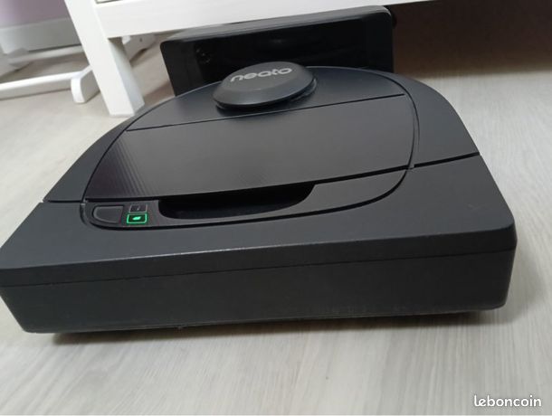 Robot aspirateur Neato D4 avec 3 filtres de rechange