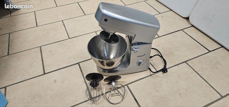 Robot pâtissier : Arper : AK55N avec ses accessoires