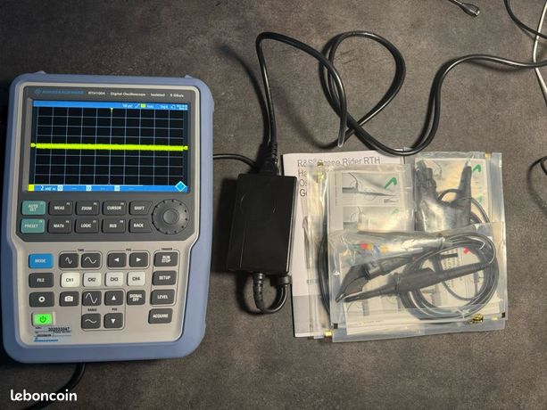 ROHDE & SCHWARZ R&S Oscilloscope RTH 10004 4 CH 200 MHZ