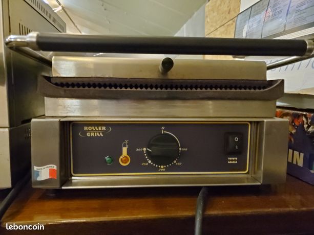 Roller Grill type Panini R matériel professionnel très peu servi grill en fonte