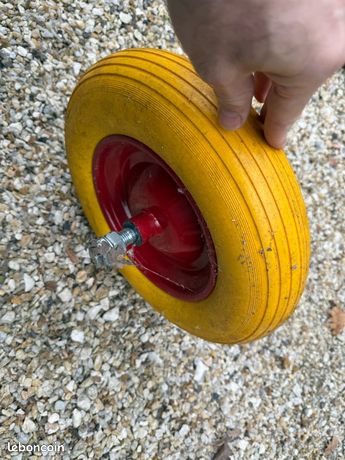 Roue de brouette increvable ø 36 cm avec axe ø 2 cm 3.50 - 8