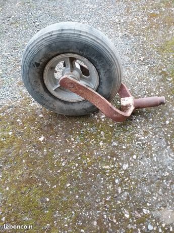 Roue de transport ( ne répond pas par mail )