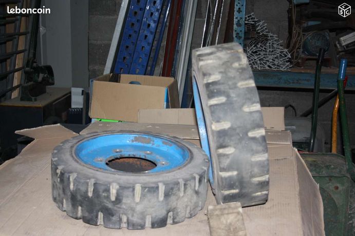 Roues de Chariot Elevateur