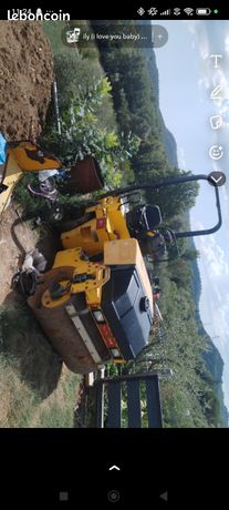 Rouleau compacteur 27t