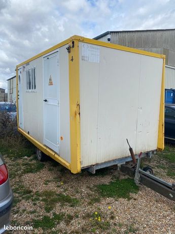 Roulotte de chantier abri remorque