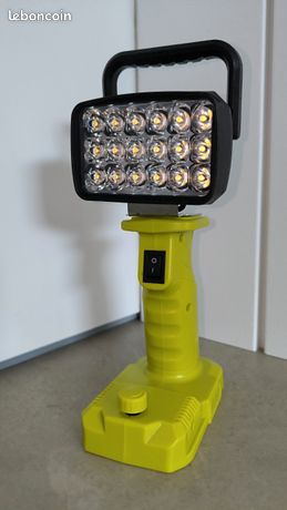 RYOBI Projecteur Led