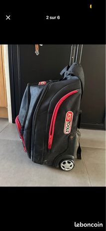 Sac à outils avec roulettes