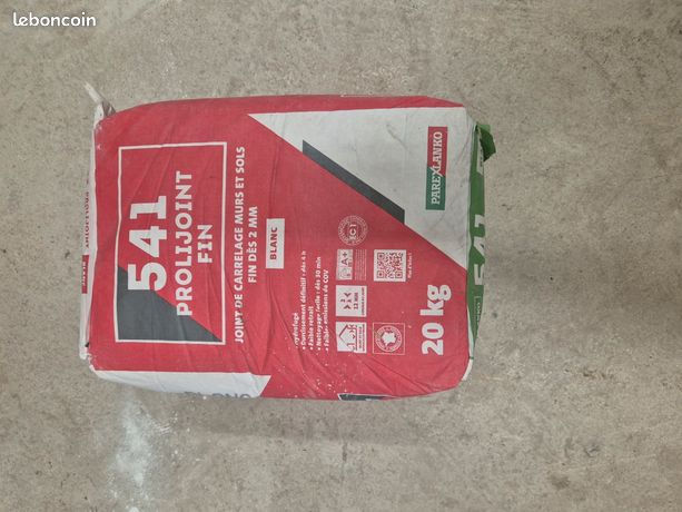 Sac joint carrelage blanc