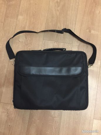 Sacoche informatique noire ordinateur portable jusquà 18pouces pas utilisée