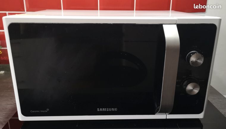 Samsung four micro-ondes grill