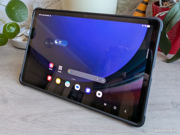 SAMSUNG Galaxy Tab S9 Amoled / Coque + protection écran + Carte SD 512Go + Housse Case Logic /