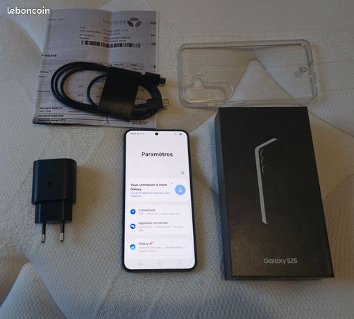 Samsung S25 bleu NEUF garantie aout 2027