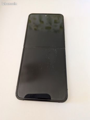 Samsung Galaxy Z Flip 4