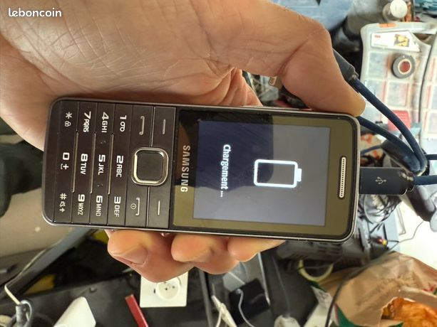 Samsung GT-S5610