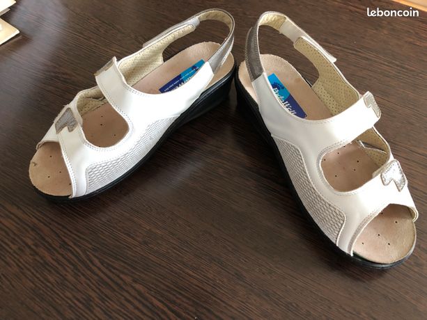 Sandale orthopédique