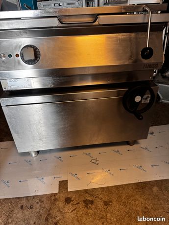 Sauteuse électrique zanussi