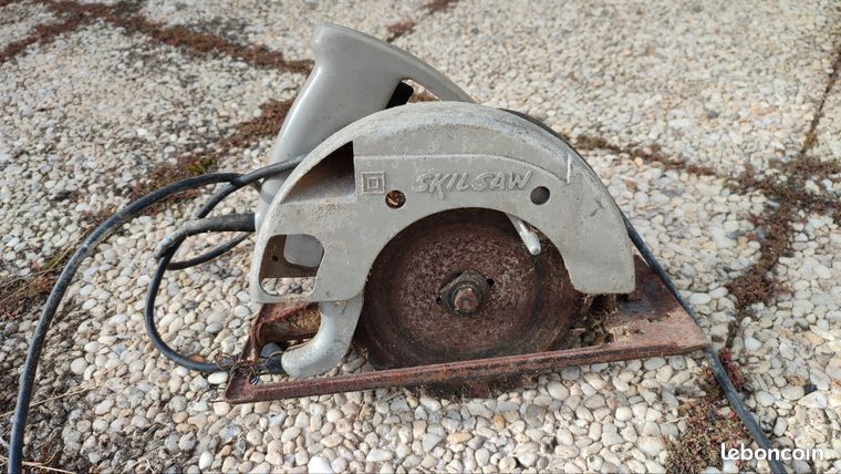 Scie circulaire de skill