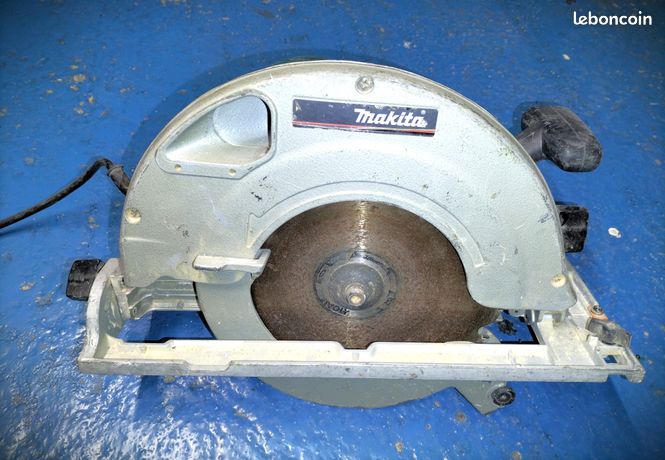 Scie Circulaire Makita 5903R