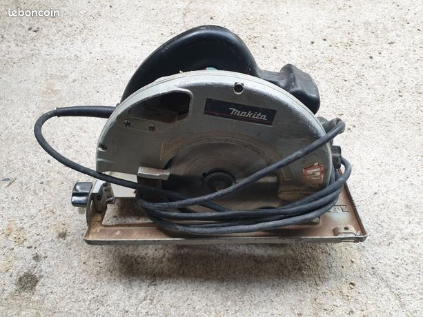 Scie circulaire Makita filaire