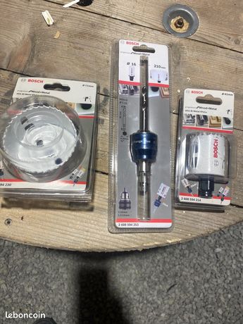 Scie cloche bosh avec système Power change neuf