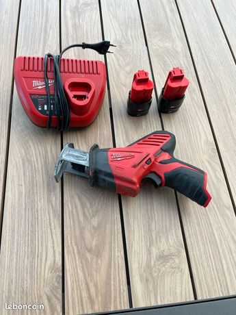 Scie Milwaukee batterie