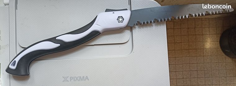 Scie pliante multifonction pour le bois et le jardin