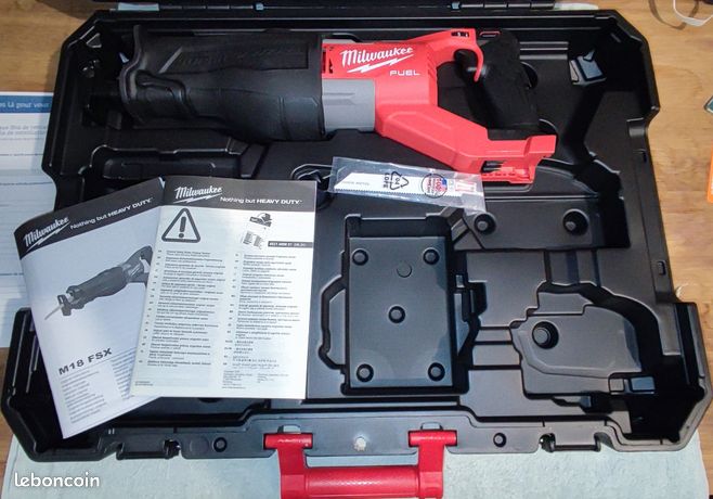 Scie sabre Milwaukee M18 FHZ-0X Brushless - 18V - - Mallette - Jamais utilisée - SANS BATTERIE