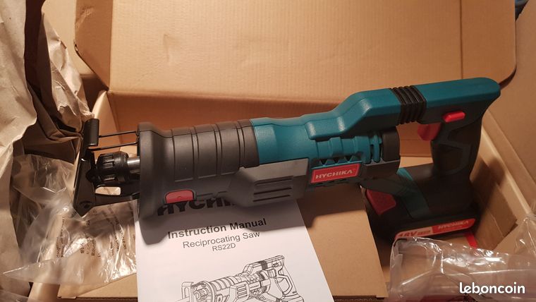 Scie Sabre sans fil 18V, Vitesses Réglables 0-2800SPM, 2 Lames, Chargeur Rapide, Lumière LED, Idéal pour Coupe de Bois, Branches, Métal (Avec 2 batteries 2Ah)