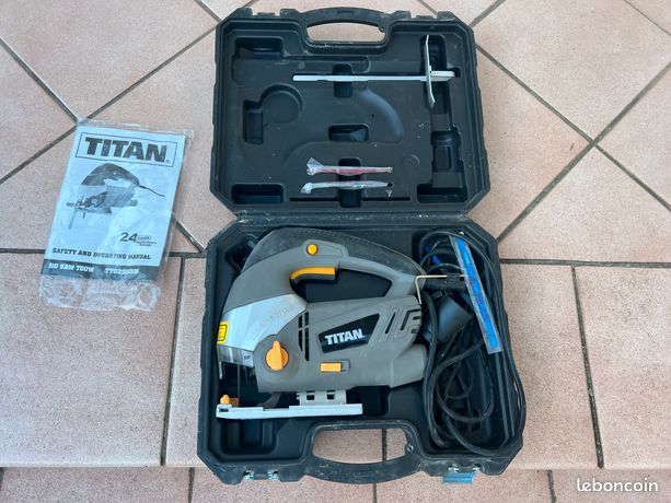 Scie sauteuse 750w Titan rox30