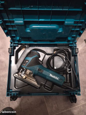 Scie sauteuse makita