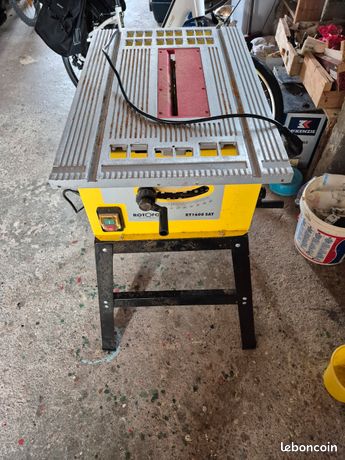Scie sur table