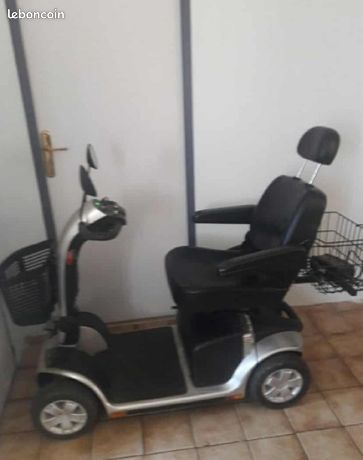 Scooter électrique pour senior dynamique Fuyez la lenteur avec style