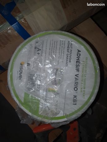 Scotch KB1 Vario et double face Isover pour la membrane pare-vapeur ISOVER