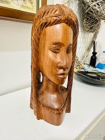 Sculpteur en bois taille 26/11 cm prix 35