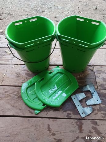 Seau tetines agneaux/chevrettes