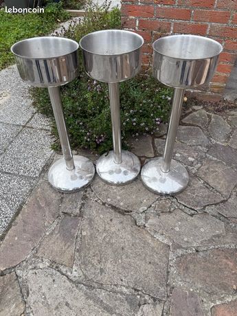Seau à champagne sur pied