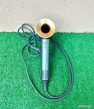 Sèche cheveux dyson