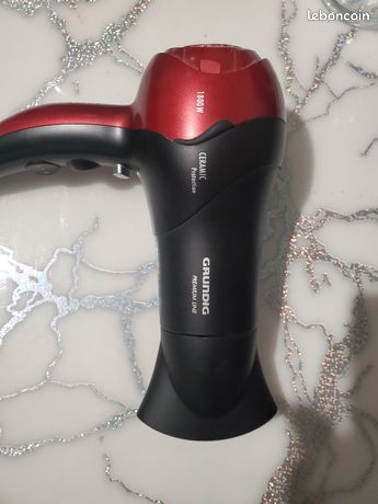 Sèche cheveux grunding bon état