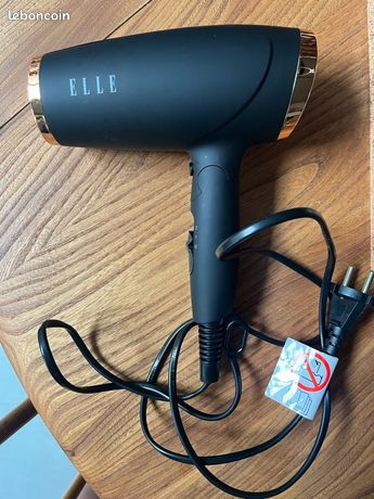 Sèche cheveux Hair dryer Elle
