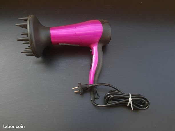Sèche cheveux "home carrefour "en de fonctionnement