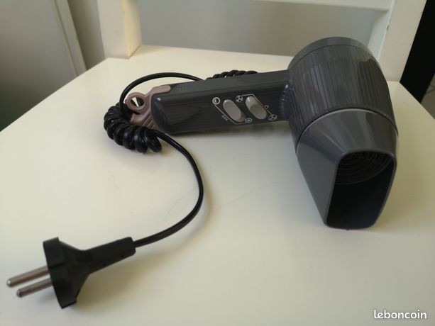 Sèche cheveux