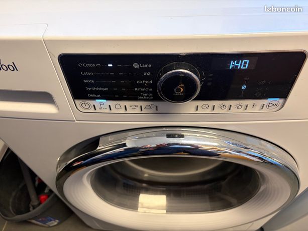 Sèche linge 8KG à condensation avec pompe à chaleur WHIRLPOOL HSCX 80421