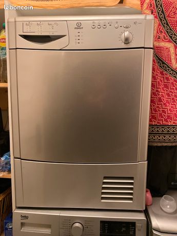 Sèche linge à condensation couleur inox