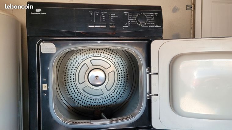 Seche linge à évacuation