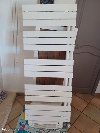 Sèche serviette a eau & soufflerie électrique