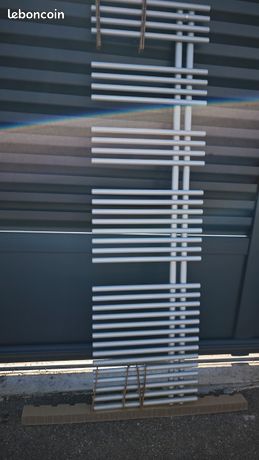 Sèche serviette eaux chaude