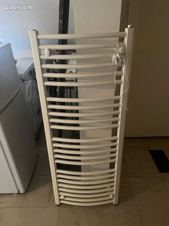 Sèche-serviettes à eau chaude