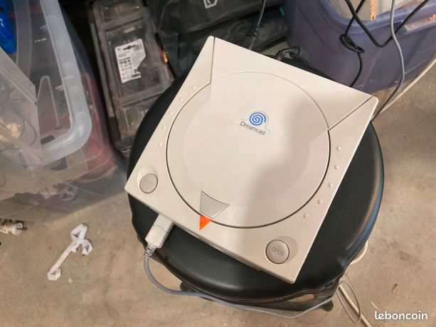 Sega Dreamcast avec manette + VMU démarre mais ne lit pas les jeux rétro gaming